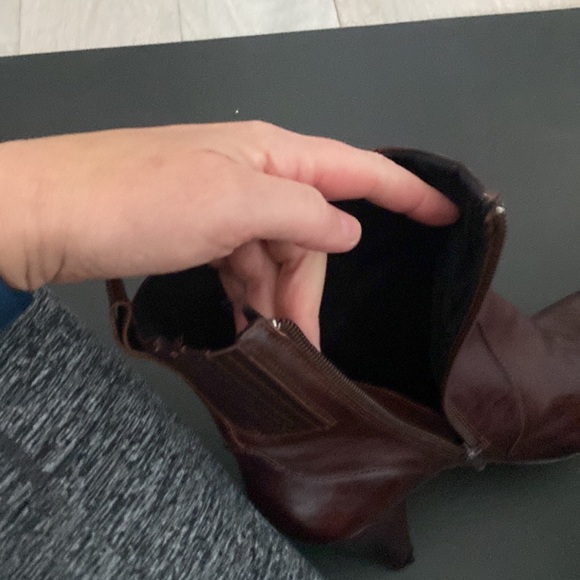 Indigo by Clarks Brown Leather Ankle Boots size 7 - Picture 6 of 8